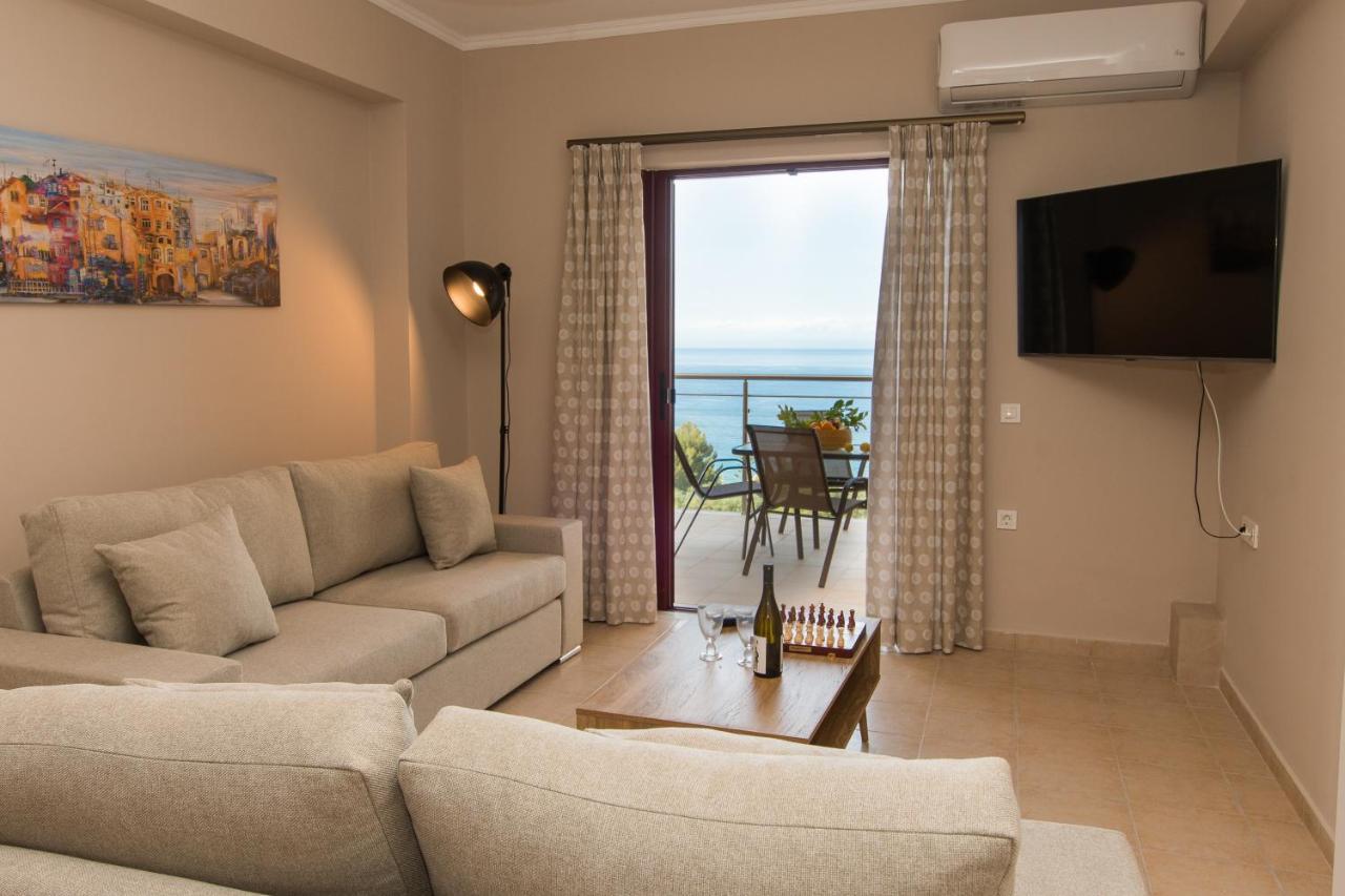 Akrotiri Sea View Suites Екстериор снимка