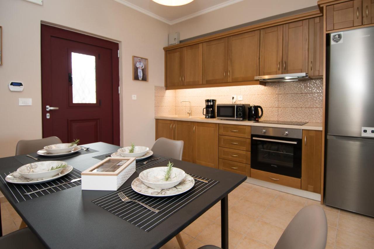 Akrotiri Sea View Suites Екстериор снимка