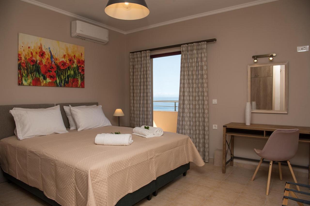 Akrotiri Sea View Suites Екстериор снимка